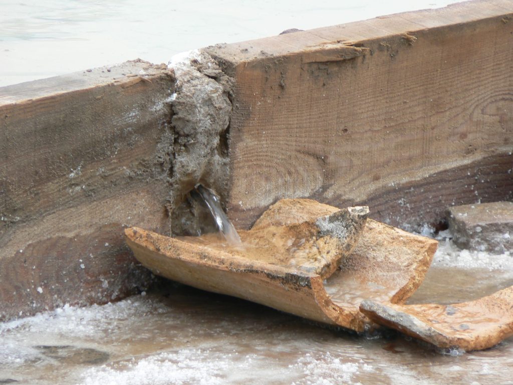 Baixador de l'aigua als salins de gerri